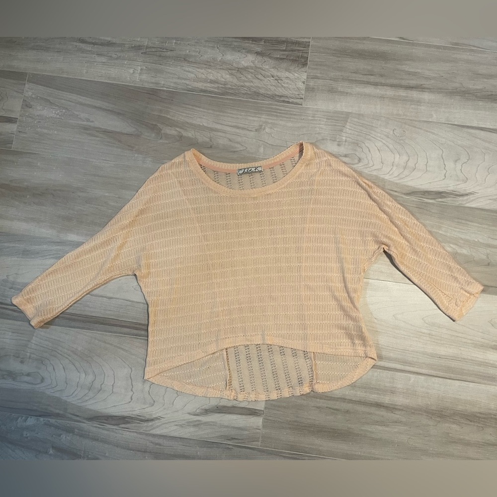 Chloe K Mesh/Knit Style Scoop Neck Light Pink Blouse-Size Small - Picture 4 of 11
